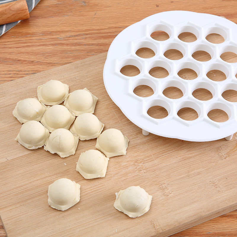 Kitchen Gadgets For Cooking - Форма для лепки пельменей на 19